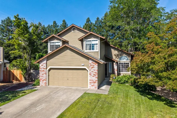 105 WILLIAM CIR