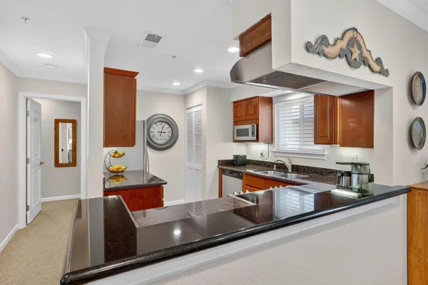 216 FOSS CREEK CIR B