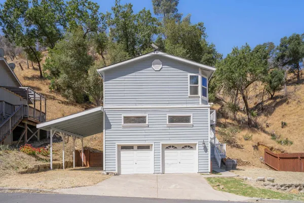 1077 ARROYO GRANDE DR