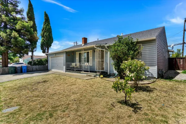 113 PARKWOOD DR