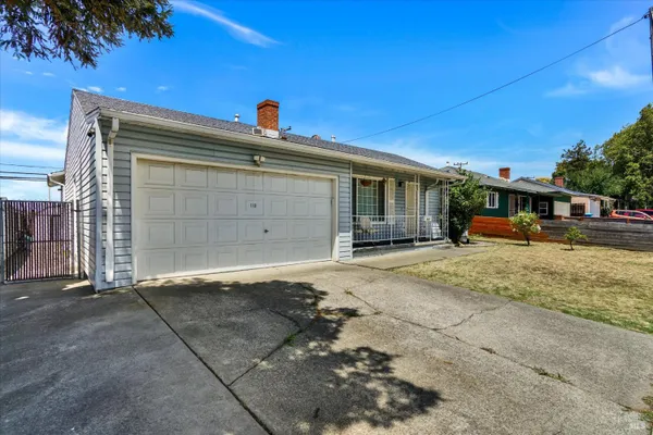 113 PARKWOOD DR