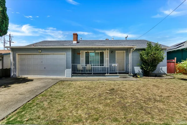 113 PARKWOOD DR