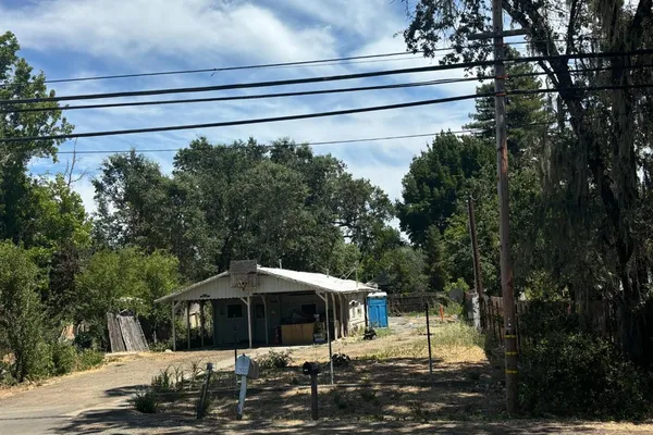 951 HIGHWAY 175