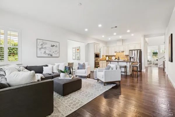 1039 BIRKDALE DR