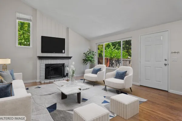 850 E COTATI AVE 3