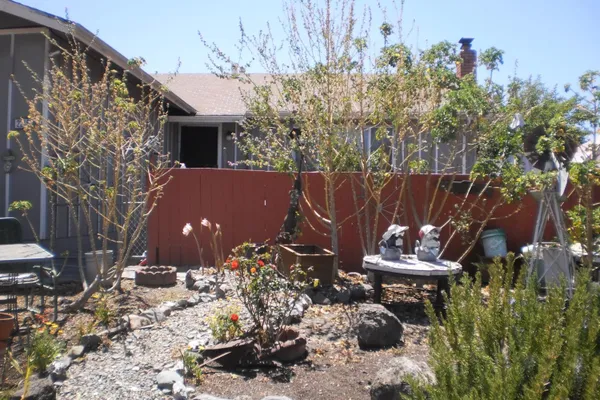 2215 SANTA FE DR