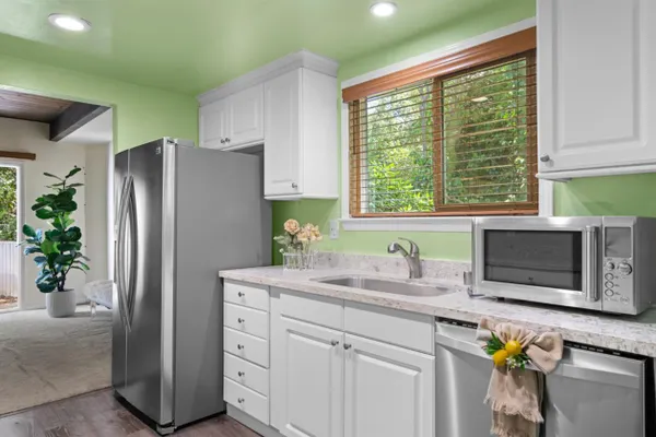 477 ALAMO CREEK CT E