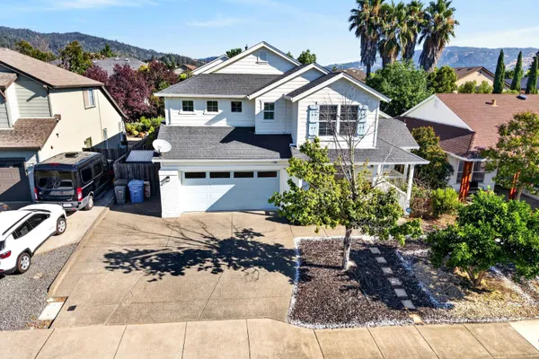 106 GRAPE GABLES WAY