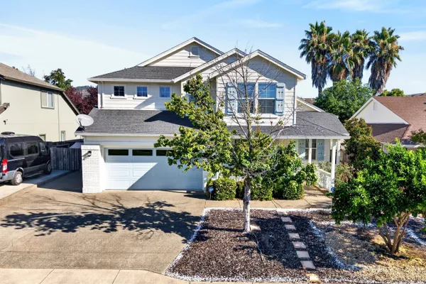 106 GRAPE GABLES WAY