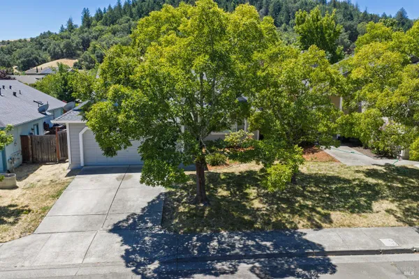 131 WILLIAM CIR