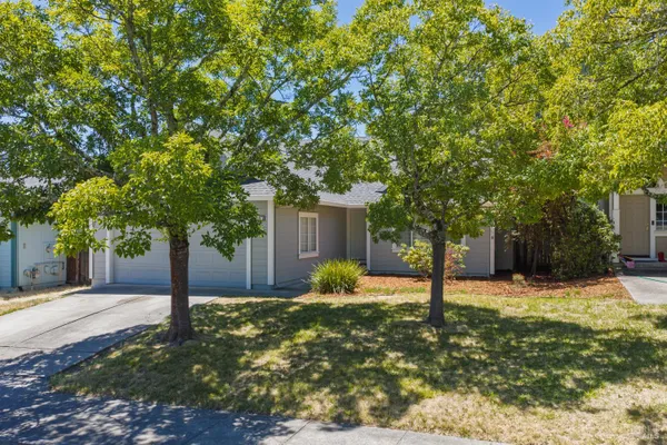 131 WILLIAM CIR