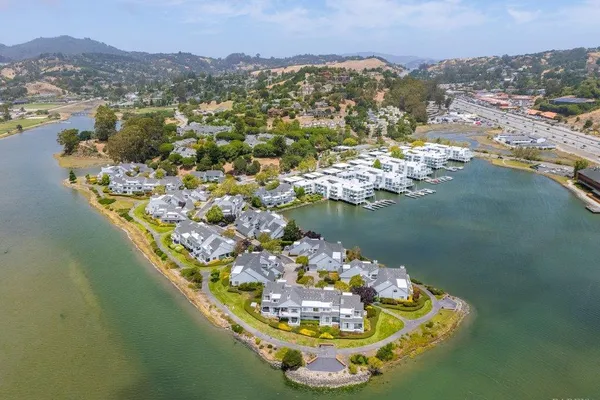 6052 SHELTER BAY AVE