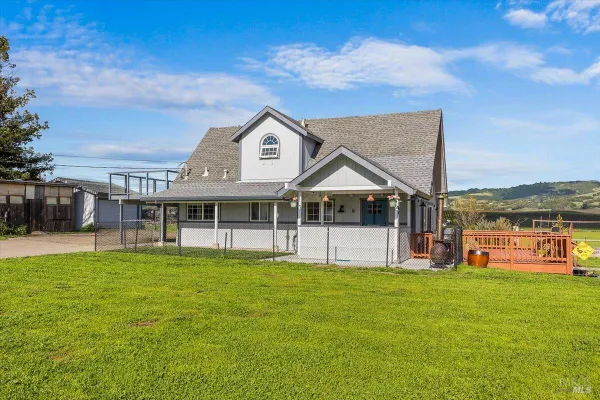 166 DAVIS LN
