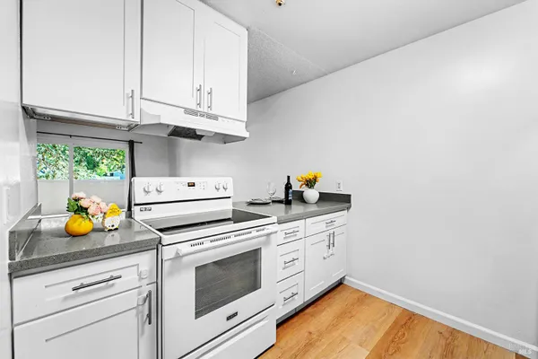 1453 NEOTOMAS AVE 104