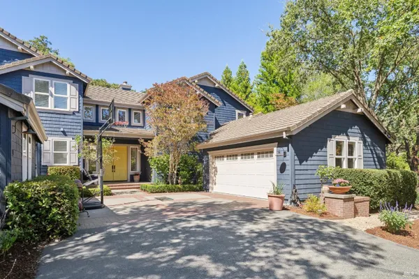 30 OAK SHADE LN
