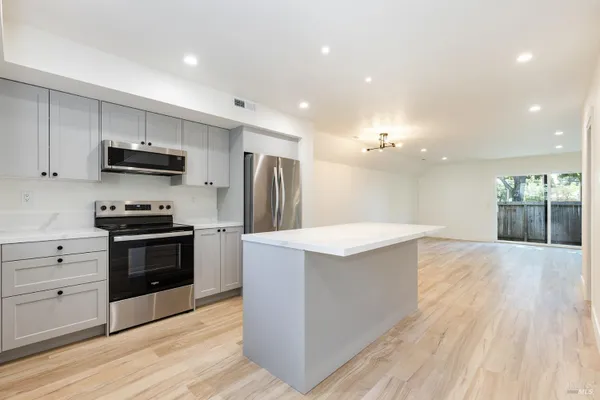139 VISTA VIEW DR