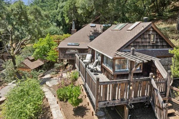 6700 LUCAS VALLEY RD