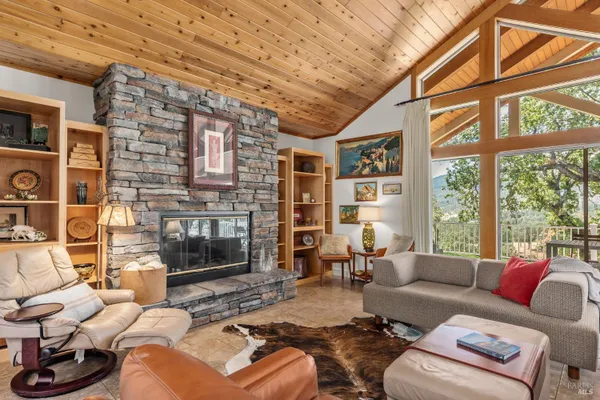 16855 BLACK OAK HILL DR