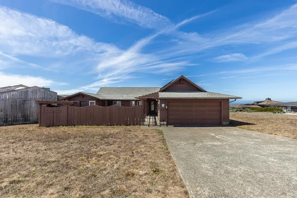 471 OCEANA DR