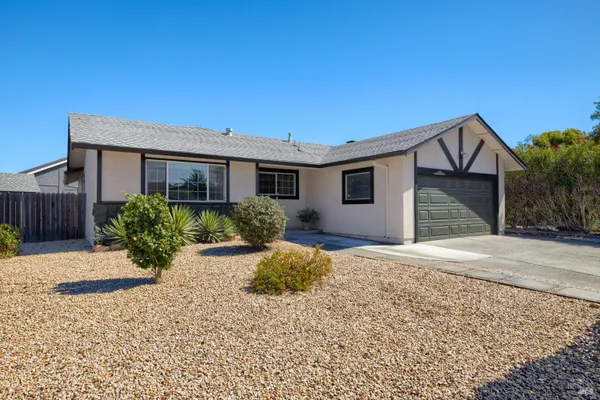 513 MONTEREY DR