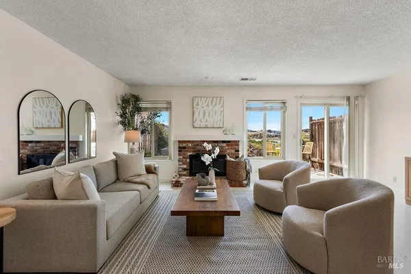 1492 LONDON CIR