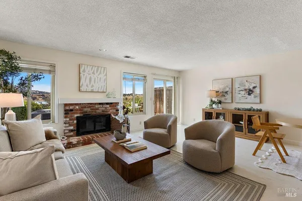 1492 LONDON CIR
