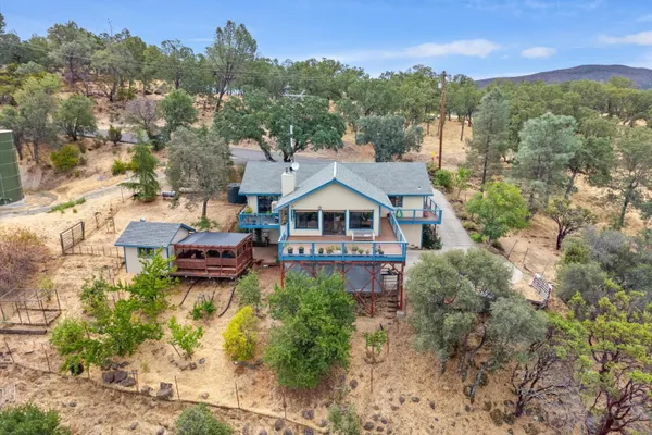 2709 HARNESS DR
