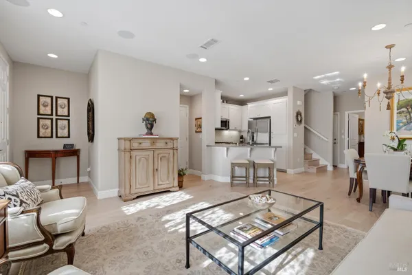 114 LAVENDER CIR