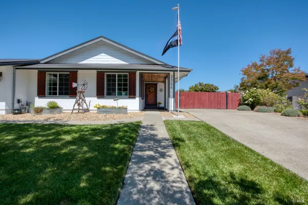 3366 LINDA MESA WAY