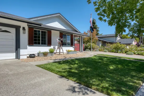 3366 LINDA MESA WAY
