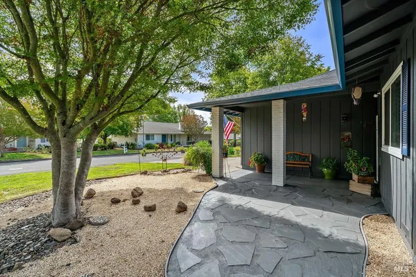 132 MOUNTAIN VISTA CIR