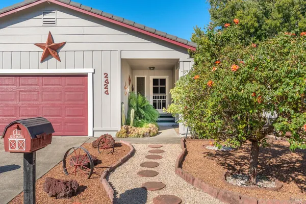 2424 JANIS WAY