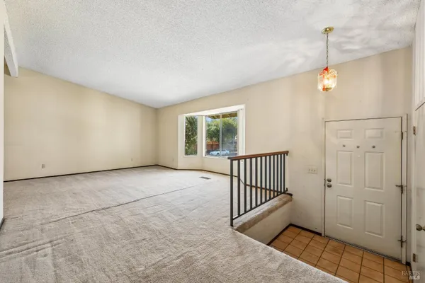 300 STIRRUP CT