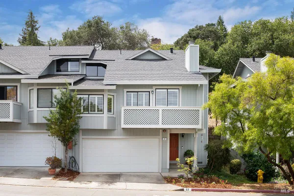 57 BIRCHWOOD DR