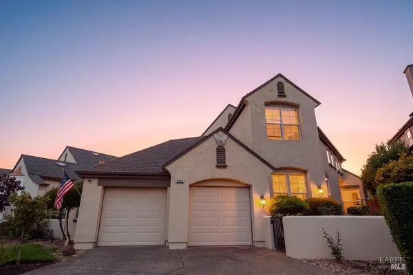 2010 FALCON RIDGE DR