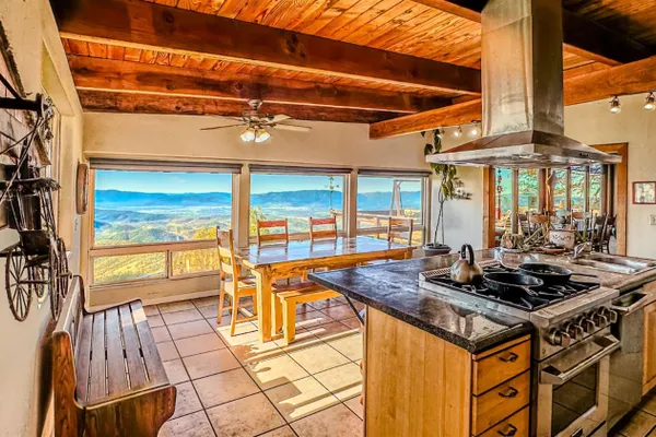 34100 MENDOCINO PASS RD