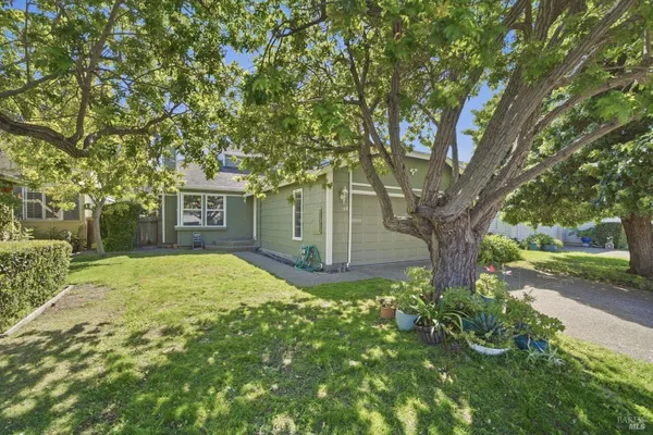 108 NANTUCKET CV