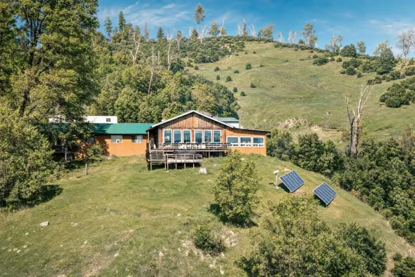 34100 MENDOCINO PASS RD