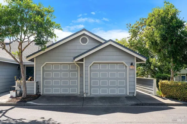 2123 STONEFIELD LN