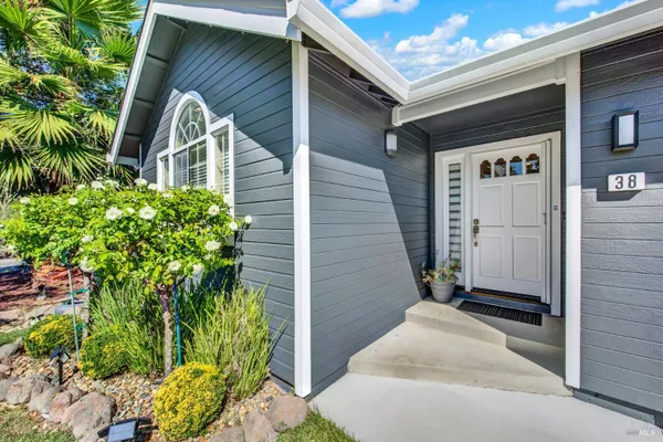 38 SAGE WAY