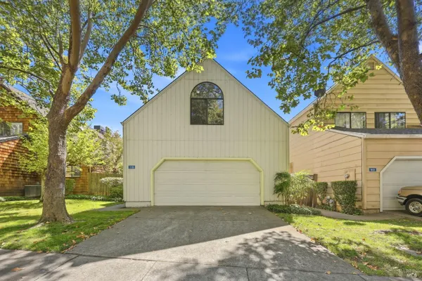 518 MARCH AVE