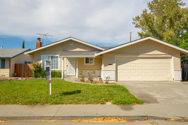 362 TULIP ST