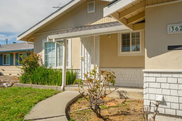 362 TULIP ST