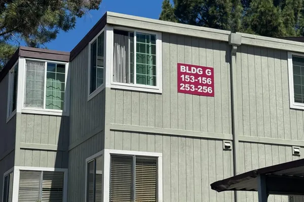 1333 N CAMINO ALTO 156