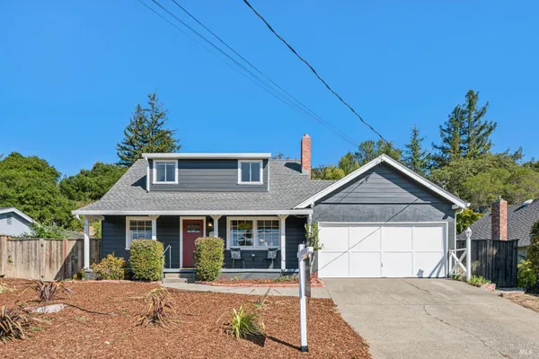 358 BLACKSTONE DR