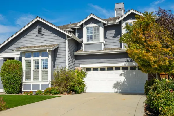 84 PINHEIRO CIR
