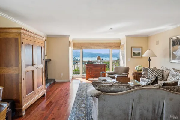 94 MARINERO CIR