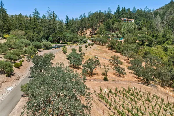 748 ADOBE CANYON RD