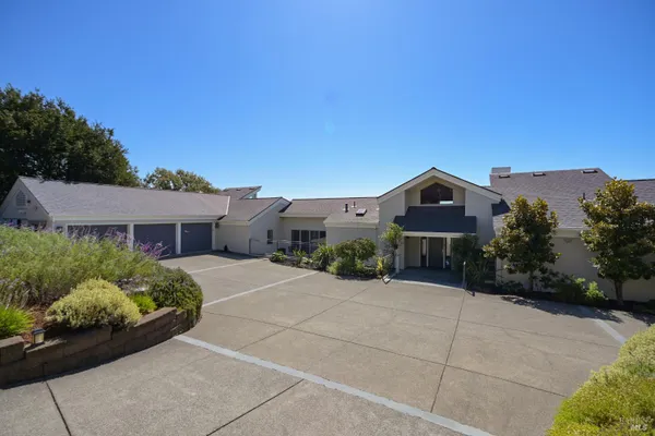 37 NUNES DR