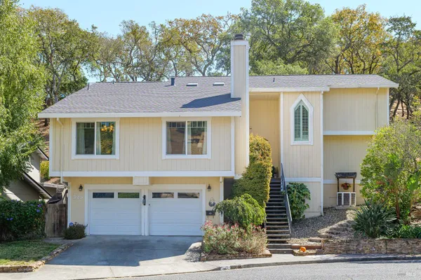525 MALOBAR DR
